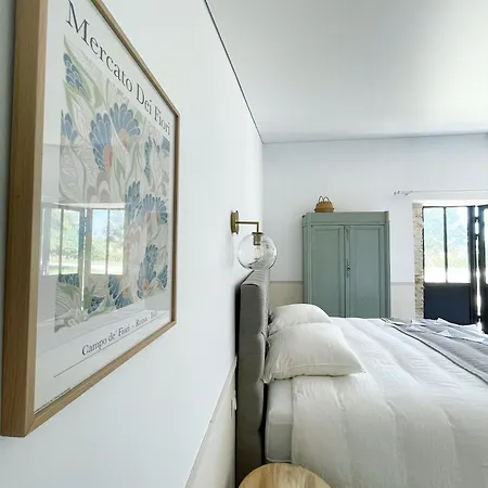 Alojamento de Acomodação e Pequeno-almoço Bessire Chambres&table D'hôtes Belflou