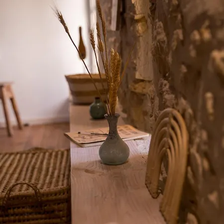 Alojamento de Acomodação e Pequeno-almoço Bessire Chambres&table D'hôtes