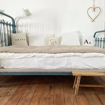 Alojamento de Acomodação e Pequeno-almoço Bessire Chambres&table D'hôtes