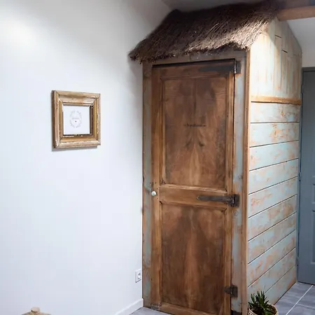 Bessire Chambres&table D'hôtes Alojamento de Acomodação e Pequeno-almoço 3*
